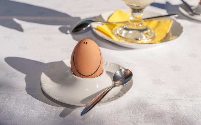 Frühstücksei Sonnleiten Dolomiten Residence mit Smiley Frühstücksei Sonnleiten Dolomiten Residence mit Smiley