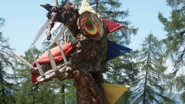 12 spannende Sagen begleiten die Wandertour 12_spannende_sagen_begleiten_die_wandertour.jpg
