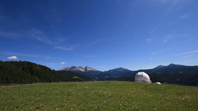 Ausgangspunkt Sonnenobservatorium Peter Anich ausgangspunkt_sonnenobservatorium_peter_anich.jpg
