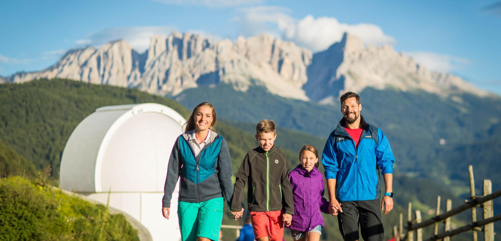 <p>Familienzeit,<br />wie sie<br />sein soll</p>